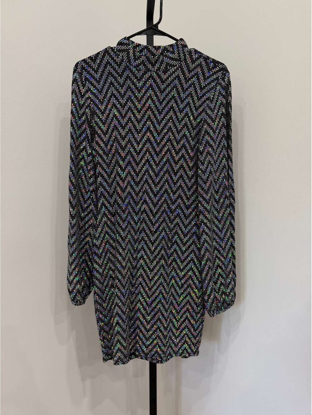 LUX LA Medium Black Metallic Chevron Long Sleeve Dress